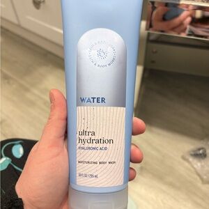 Bath & Body Works Ultra Hydration Body Wash - Blue